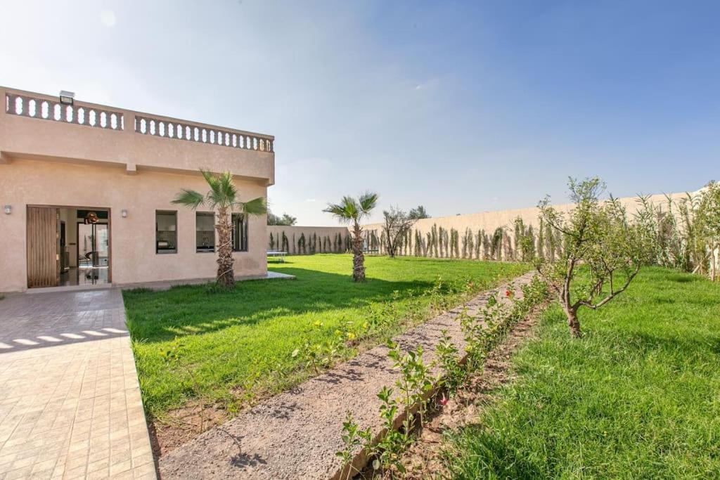 Villa Leila,Piscine , Grand Jardin, Jeux , Cuisiniere Marrakesch Exterior foto
